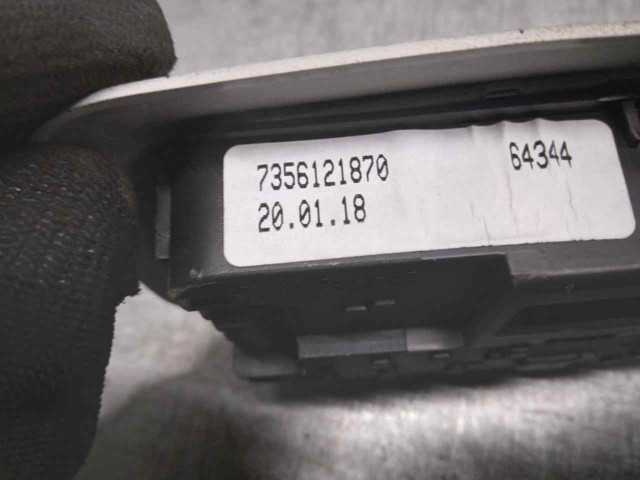 Купити 7356121870 Fiat/Alfa/Lancia Плафон освітлення салона/кабіни, задній