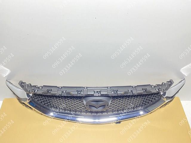 Купити KB8A50710K Mazda Захисна решітка радіатора