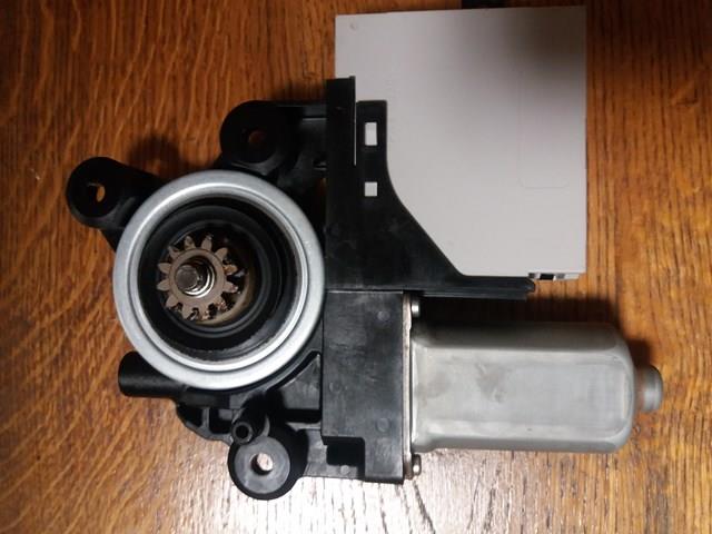 7M5T14B533CD Ford 