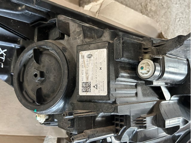 Фара General Motors 84167549