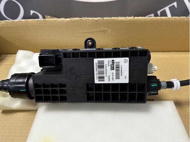 Купити A4479068700 Mercedes Двигун приводу гальмівного супорту заднього