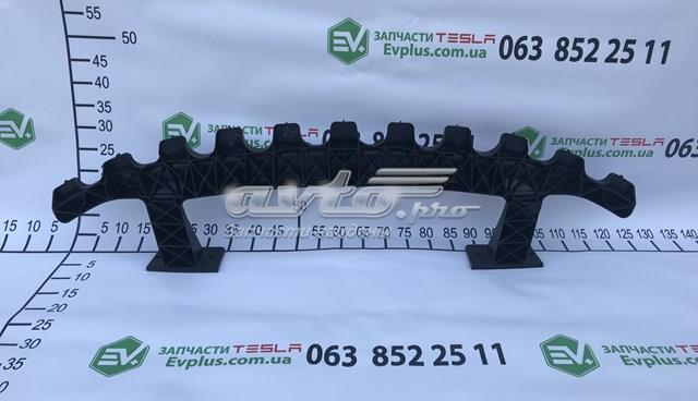 105683700C Tesla Балка бампера переднього