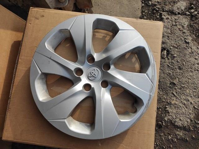 Купити 4260242040 Toyota Автомобільні ковпаки