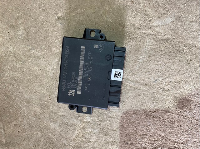 Купити 284L06711R Nissan/Infiniti Модуль керування (ЕБУ) парктроніком