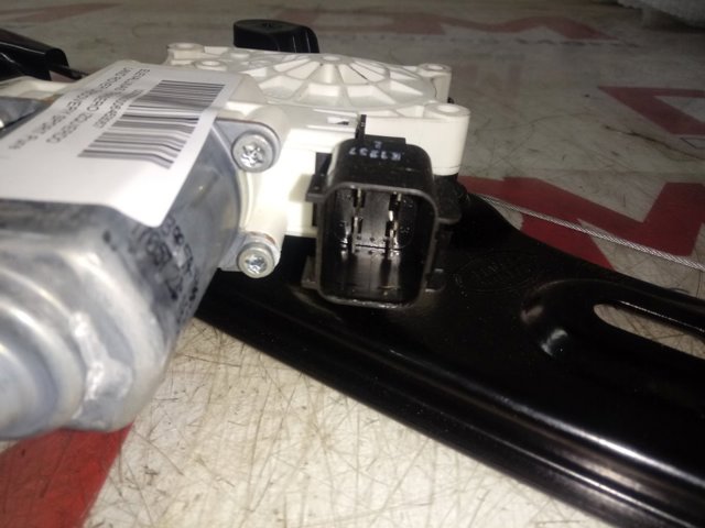 FK7227001AD Land Rover 