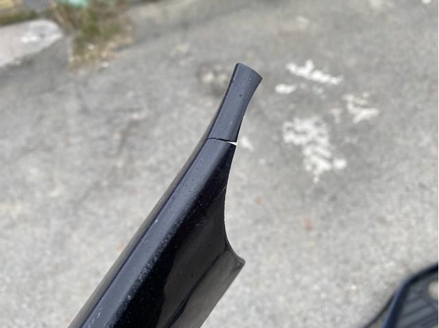 PBM04082MA Signeda Молдинг бампера переднього, центральний