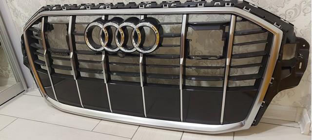 Решітка радіатора 4M0853651AGRN4 VAG