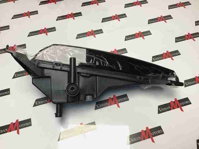 Туманка права Land Rover LR072645 ціна, від 144.43 USD