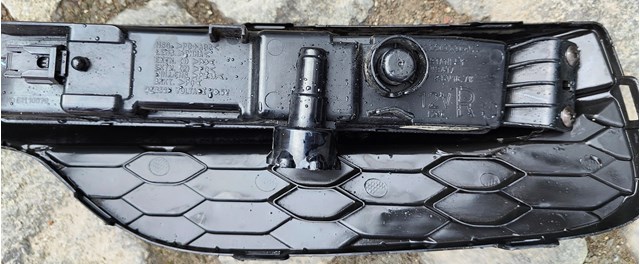 71109T2MT61 Honda Заглушка протитуманки передньої правої