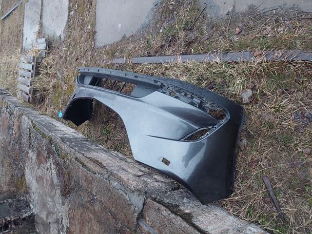 Передній бампер TK9350031KBB Mazda