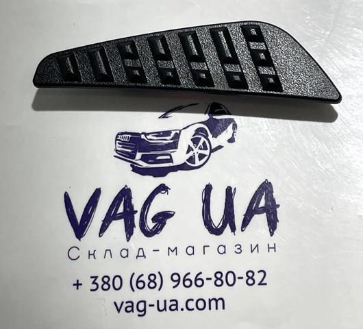 A9606662328 Mercedes Накладка на поріг ліва
