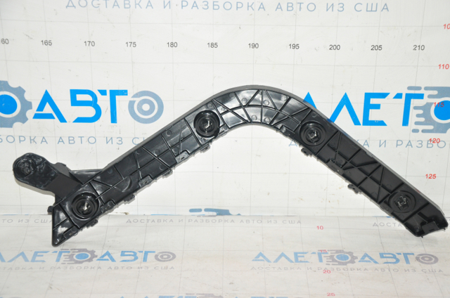 Кронштейн бампера заднього, зовнішній лівий FPS FP8504961