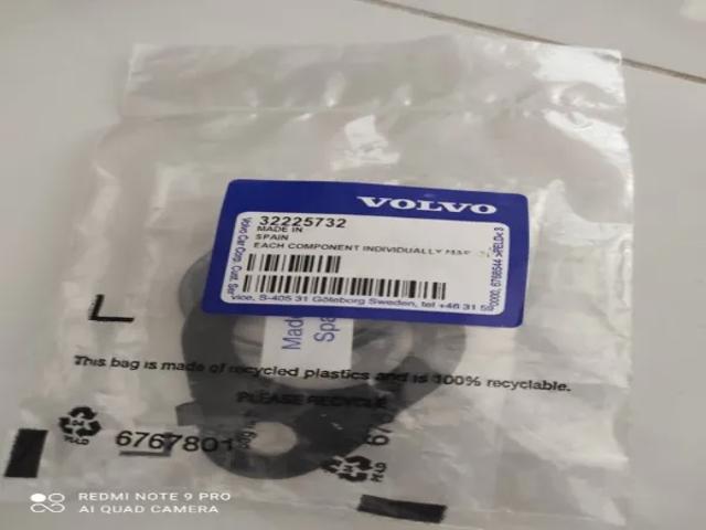 Купити 32225732 Volvo 