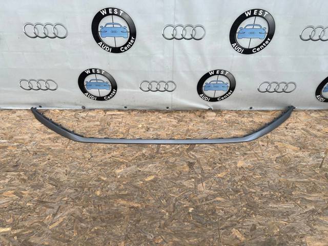 Молдинг переднього бампера 4M0853245T94 VAG