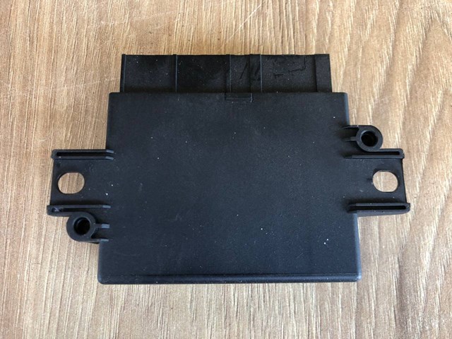 Модуль керування (ЕБУ) парктроніком LR065377 Land Rover