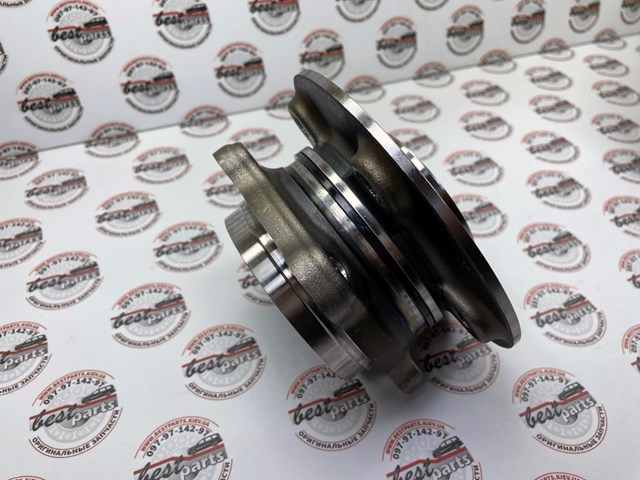 Купити LR152789 Land Rover 