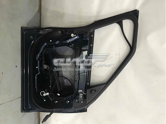 Водійські двері Land Rover LR080196