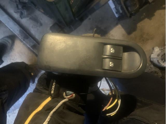 Купити 156018090 Renault (RVI) 
