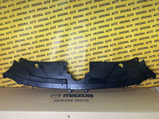 Накладка верхня передньої панелі/супорту радіатора Mazda TK4850720E