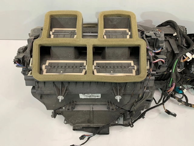  BMW 64119325141
