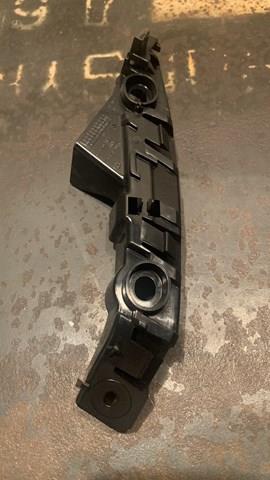 Направляюча переднього бампера, права Rhino WTS389654AR ціна, від 10.61 USD
