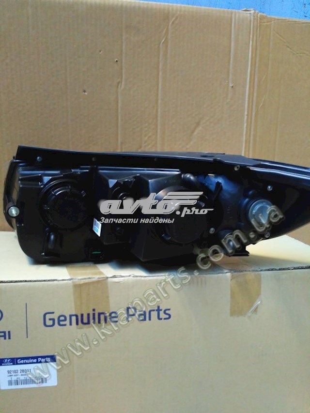 Фара правая Hyundai/Kia 921022B011 ціна, від 170.20 USD