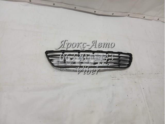 Решітка радіатора 7172168L005PK Suzuki