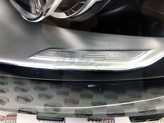 A1668200959 Mercedes Фара дальнього світла в зборі