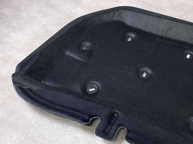 LR043837 Land Rover Утеплювач капота