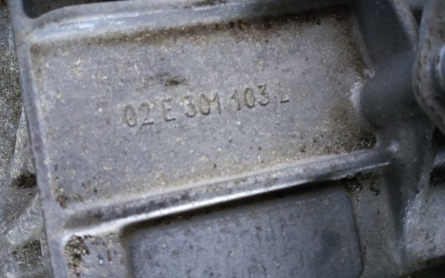 Корпус коробки передач VAG 02E301103L