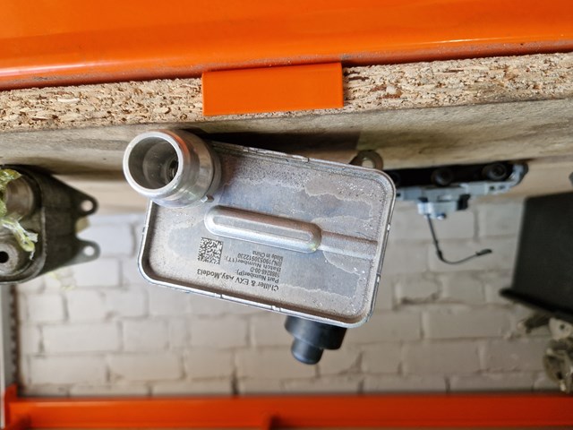 Купити 108824800D Tesla 