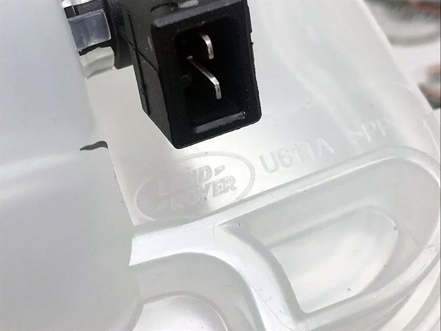Купити LR088547 Land Rover Водяний бачок системи охолодження