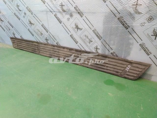 517716A150 Toyota Накладка підніжки