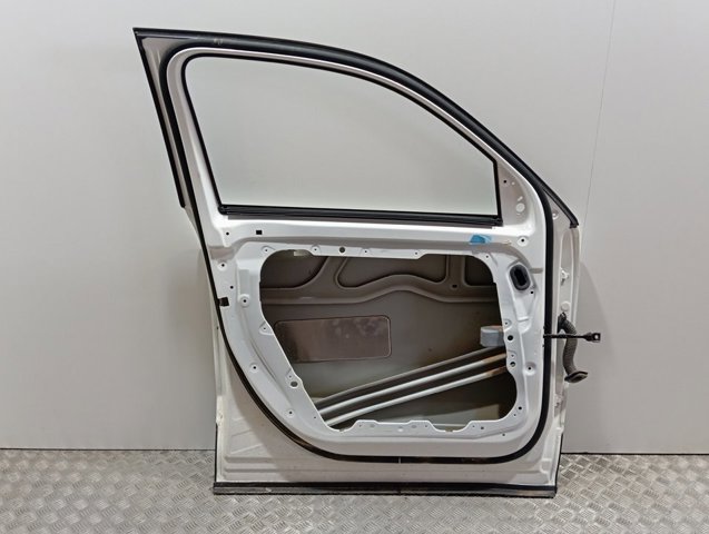 A2437201500 Mercedes Дверь передня ліва