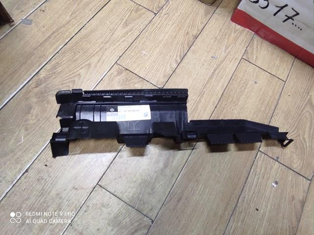 A1675054900 Mercedes Радіатор охолодження двигуна, правий