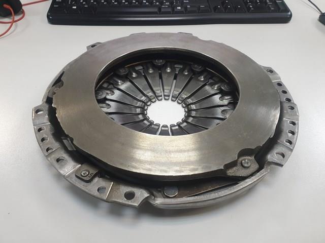 Корзина сцепления SACHS 3082001938 Корзина сцепления SACHS 3082001938