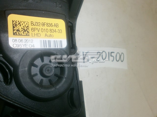  Land Rover LR027136 ціна, від 34.30 USD