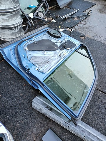 Дверка передня права Subaru 60009SJ0419P