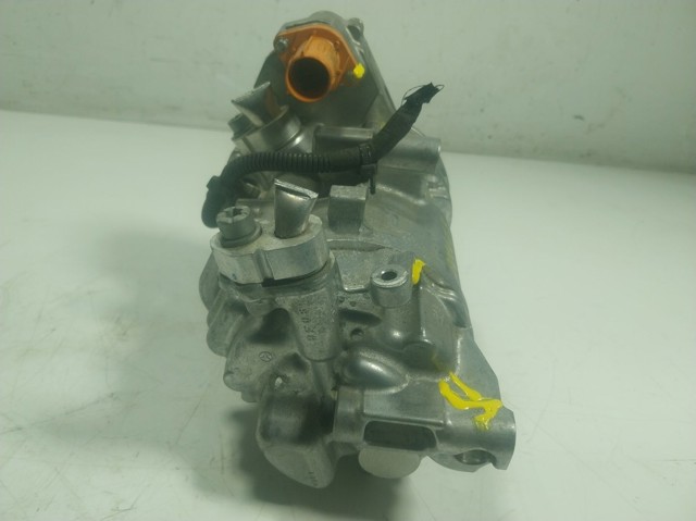 A0008307704 Mercedes Компресор холодоагенту