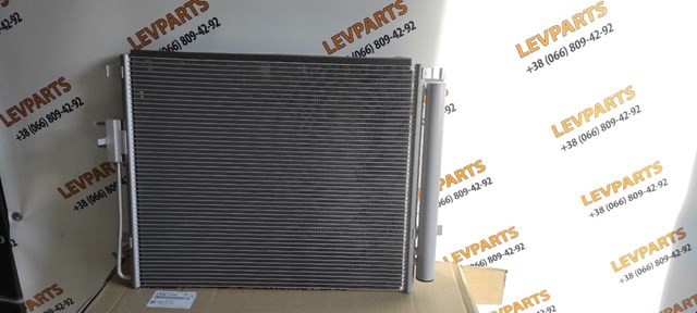 Конденсатор кондиціонера Hyundai/Kia 97606S1000 ціна, від 189.71 USD