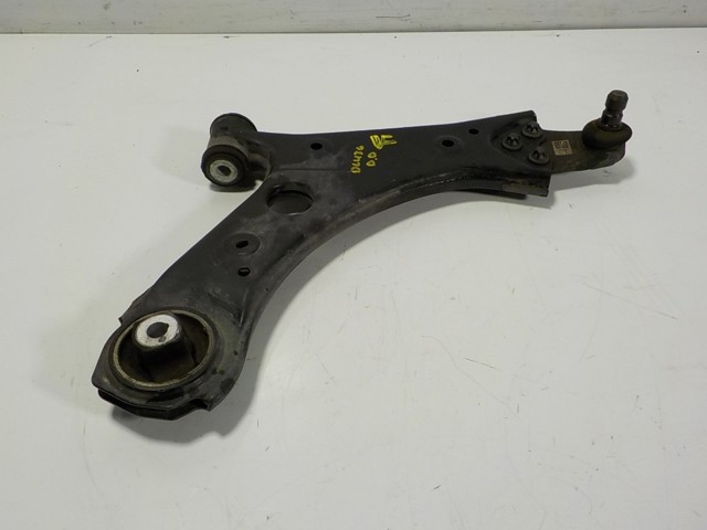 Купити 52082897 Fiat/Alfa/Lancia Важіль передньої підвіски нижній, правий