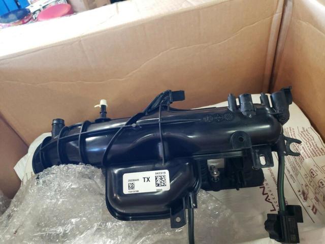 Колектор впускний Opel 55573168 ціна, від 112.98 USD