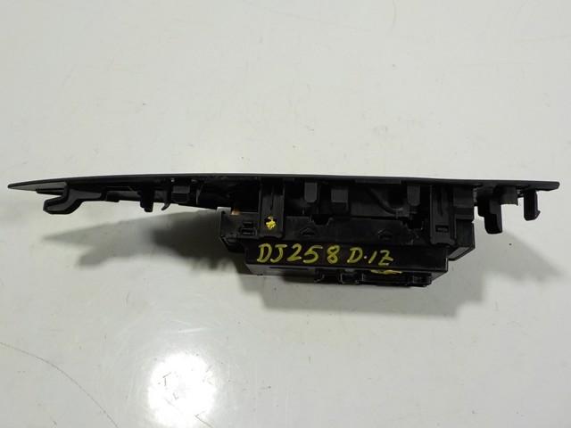 254014BA2A Nissan/Infiniti Кнопки переднього лівого склопід'ємника
