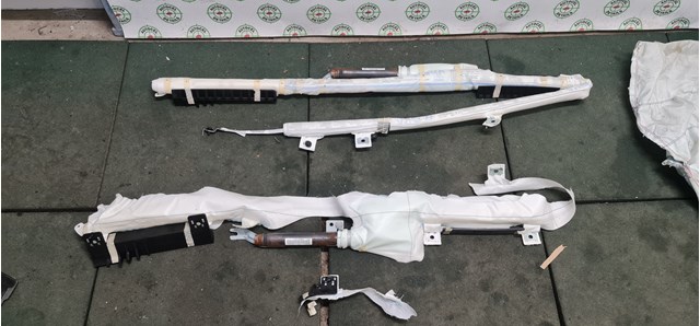 Подушка безпеки, збоку ліва айрбег Hyundai/Kia 85010C1010 ціна, від 102.14 USD
