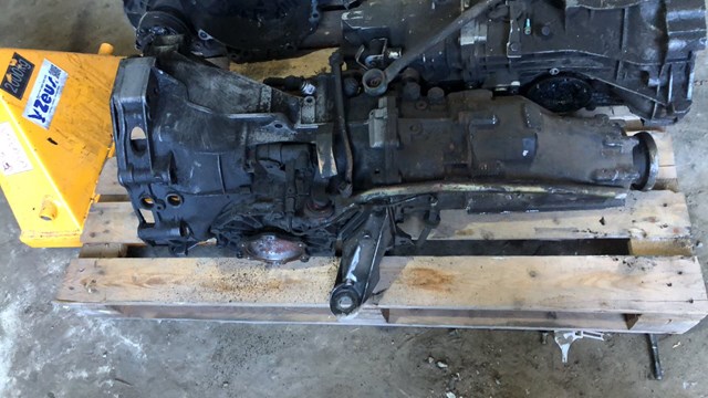 01E301103KL VAG Корпус КПП