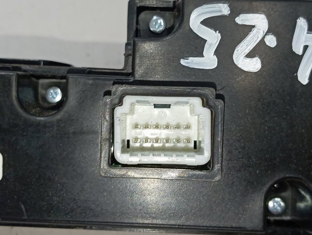  Hyundai/Kia D996568020 ціна, від 82.33 USD
