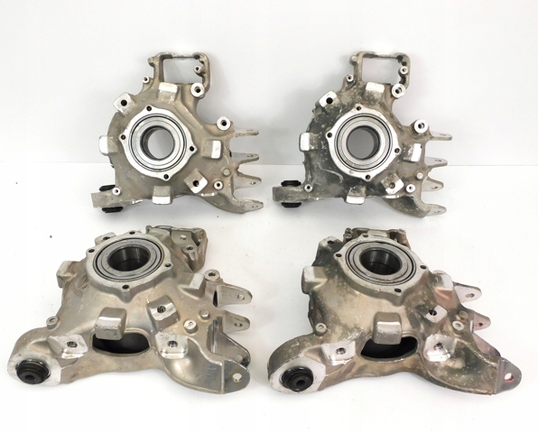 Кулак поворотний лівий Porsche 9J0505435A ціна, від 441.99 USD