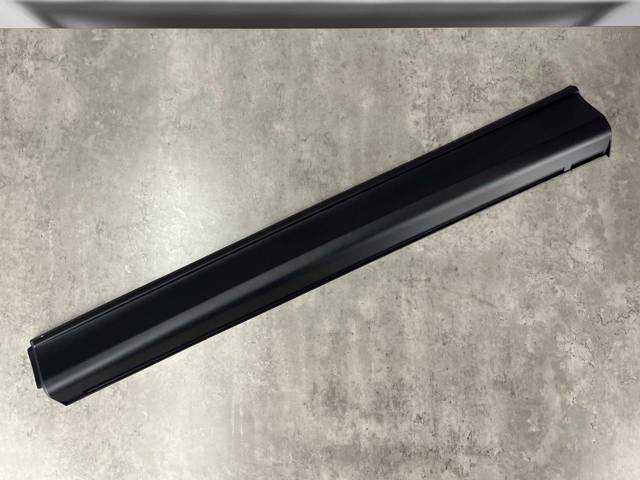 KB7W51RB0B Mazda Накладка передніх дверей