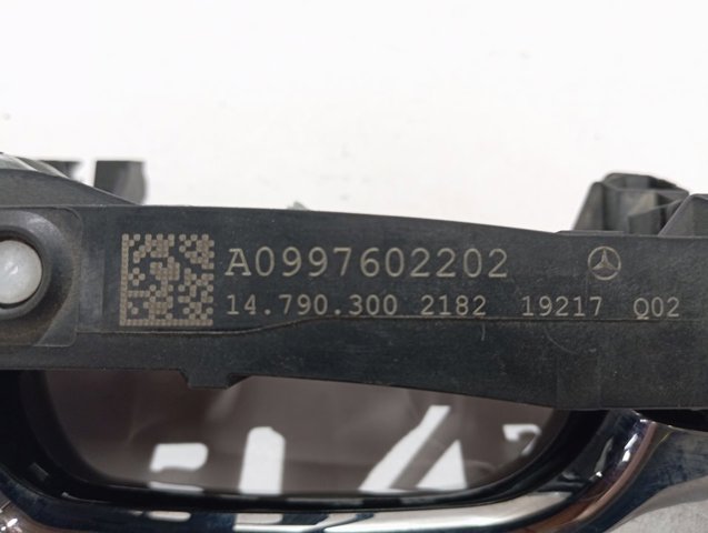 Ручка правих дверей зовнішня Mercedes A09976020019040