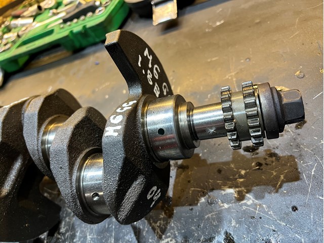 L8 Mazda Мотор в зборі